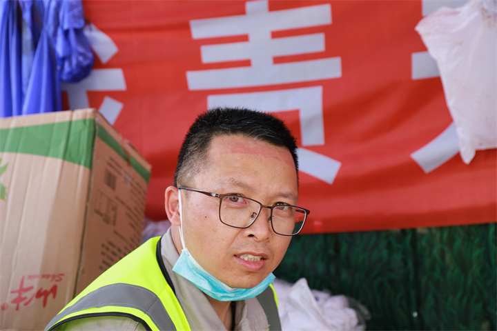 華西安裝公司【華安人的奮戰(zhàn)·人物特寫】王崇吉：內(nèi)斂的背后 嚴謹?shù)膱猿殖删土怂膶I(yè)底氣