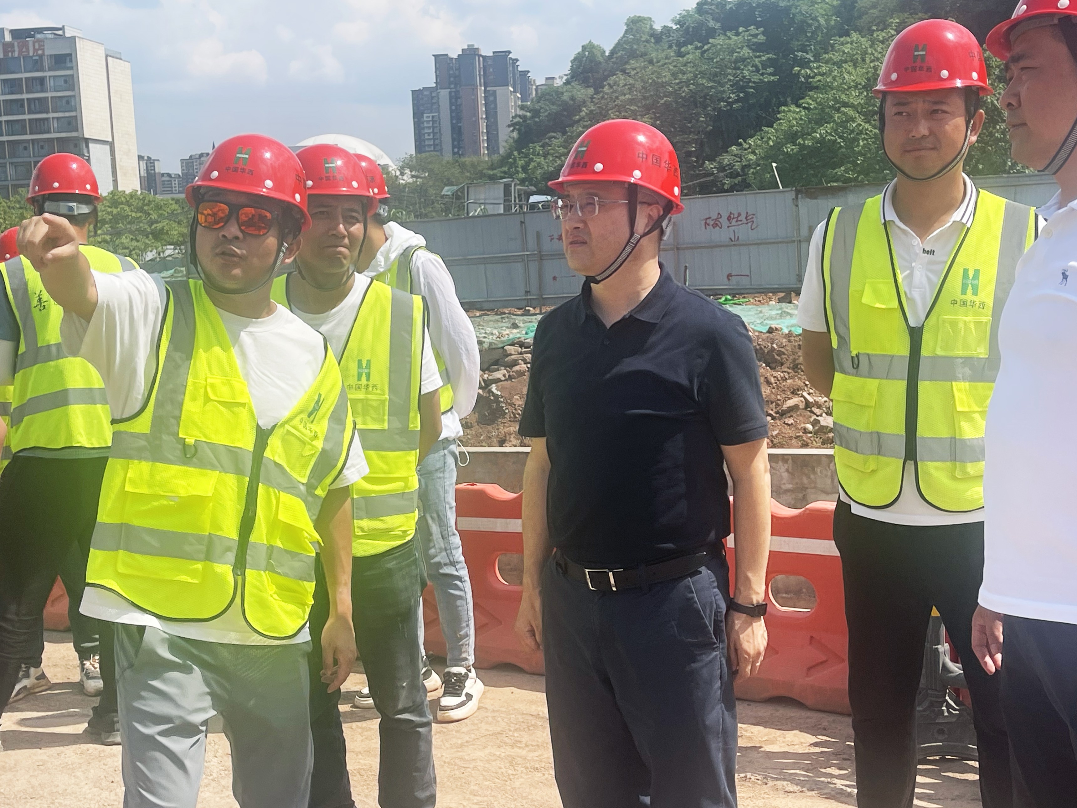 公司黨委書(shū)記、執(zhí)行董事朱軍一行深入基層一線開(kāi)展調(diào)研督導(dǎo)