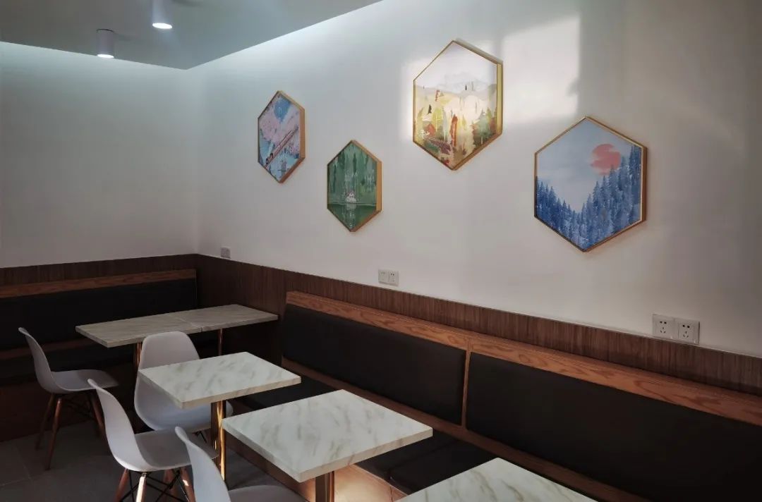 1633683509827740.jpg 1633683509827740.jpg