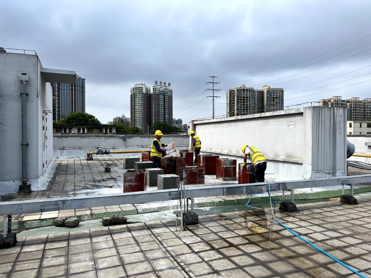 1701048133688307.jpg 1701048133688307.jpg