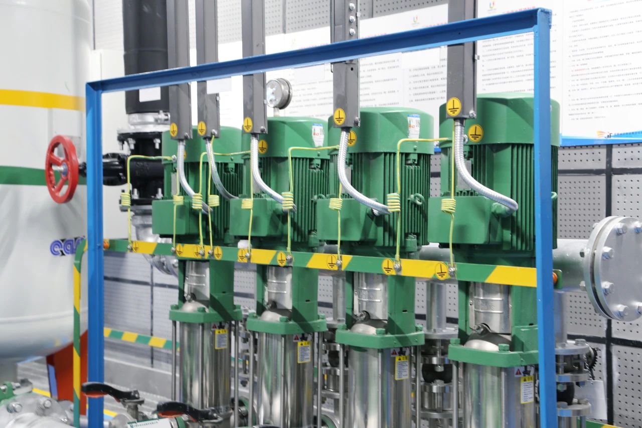 1703561956319764.jpg 1703561956319764.jpg