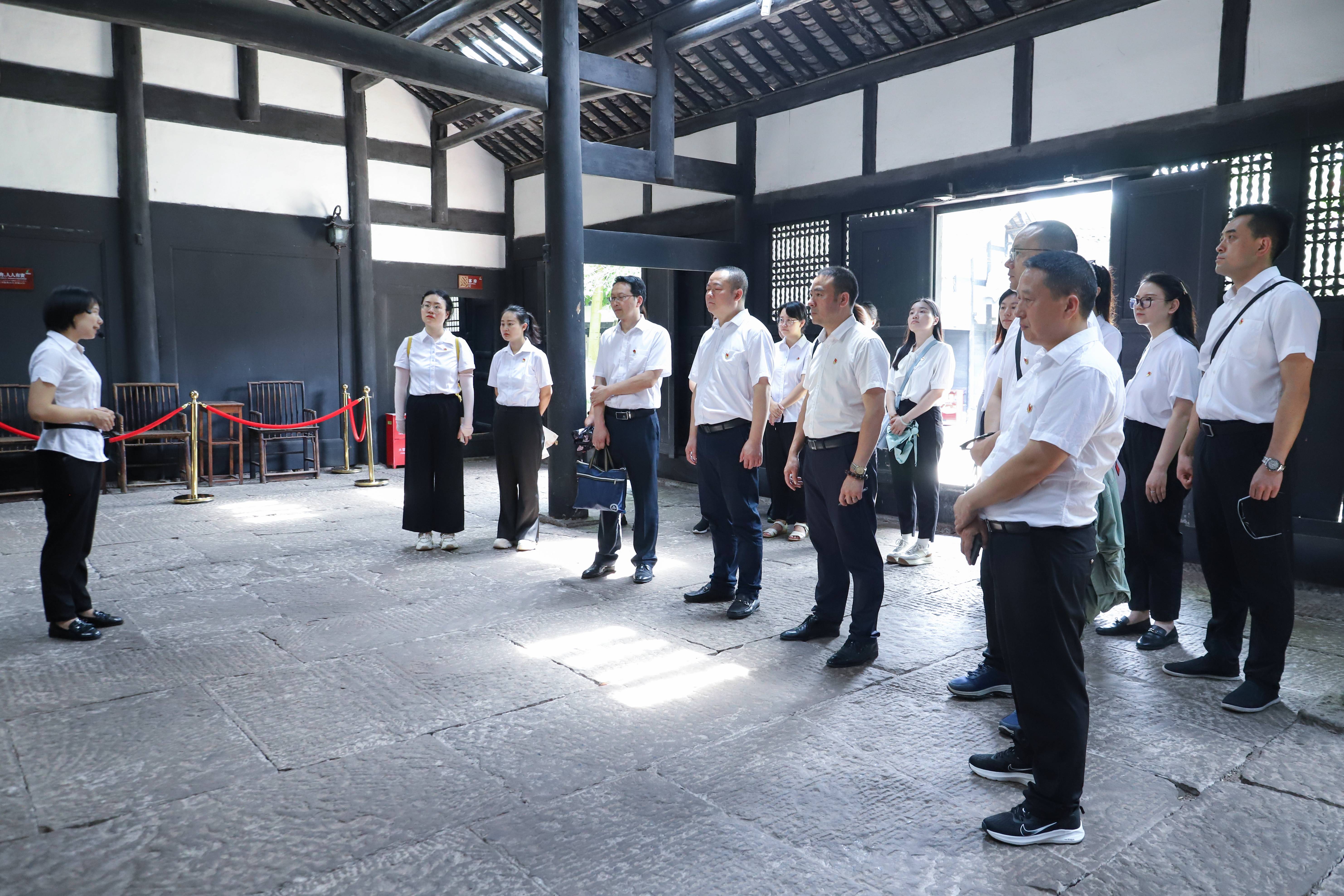 1720776616729261.jpg 1720776616729261.jpg