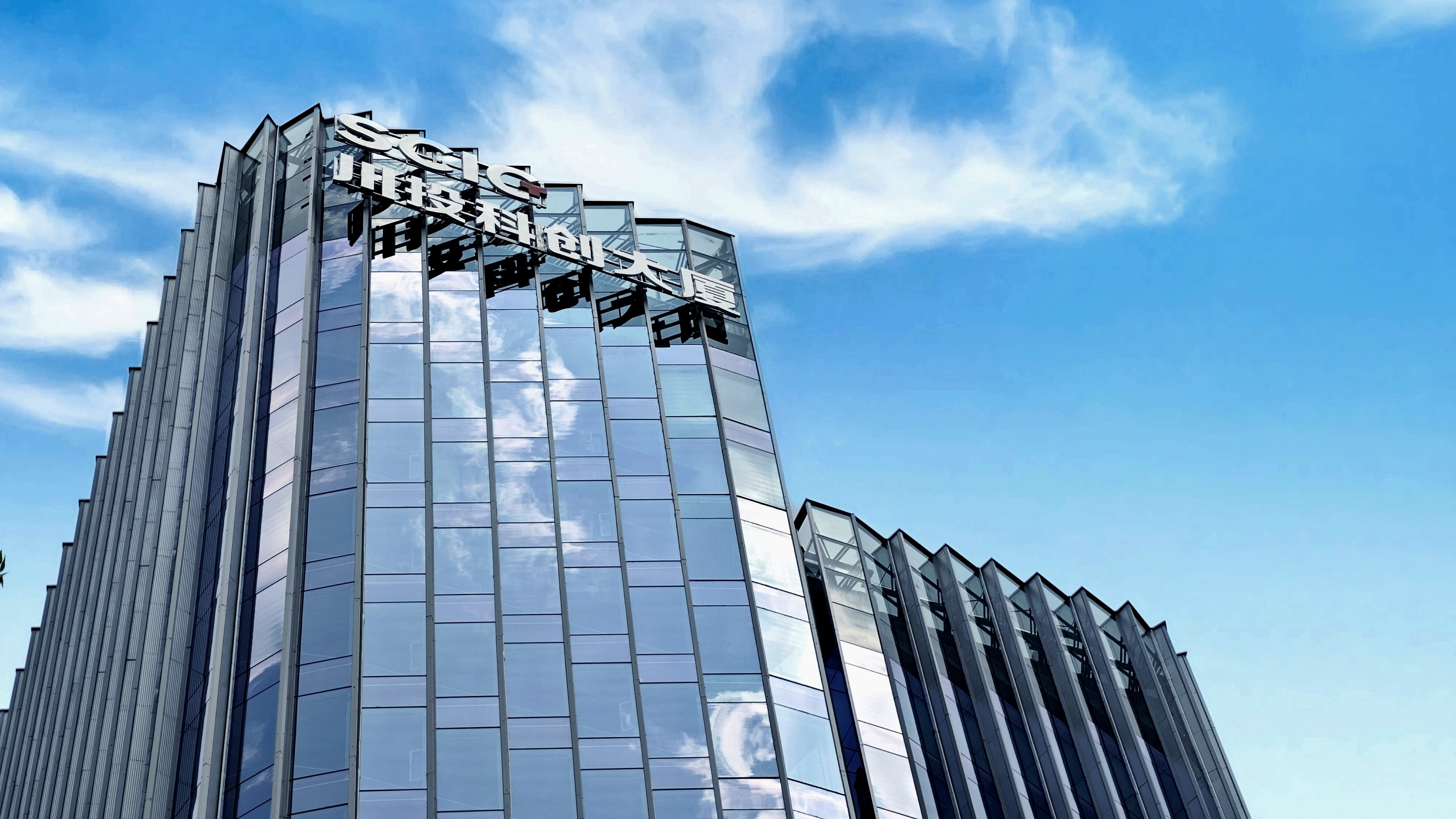 1723426683755235.jpg 1723426683755235.jpg