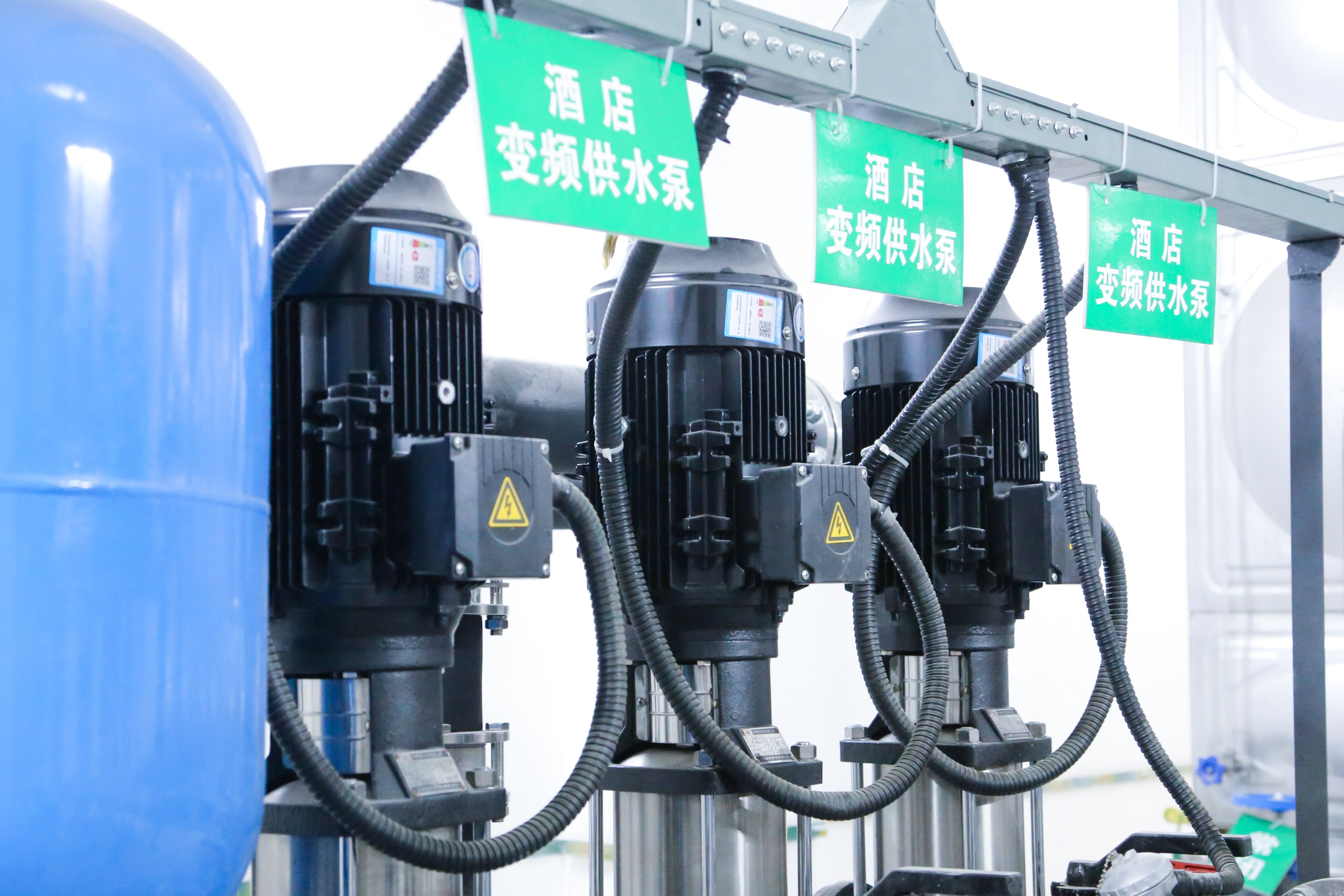 1723426984523416.jpg 1723426984523416.jpg