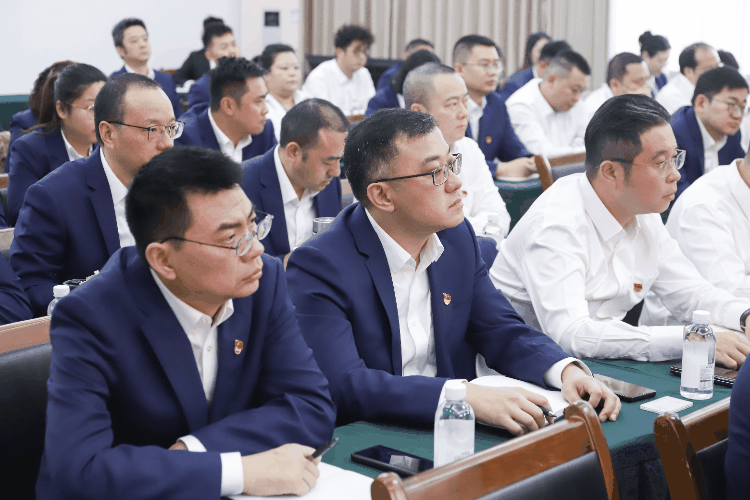 1728868323736966.gif 1728868323736966.gif